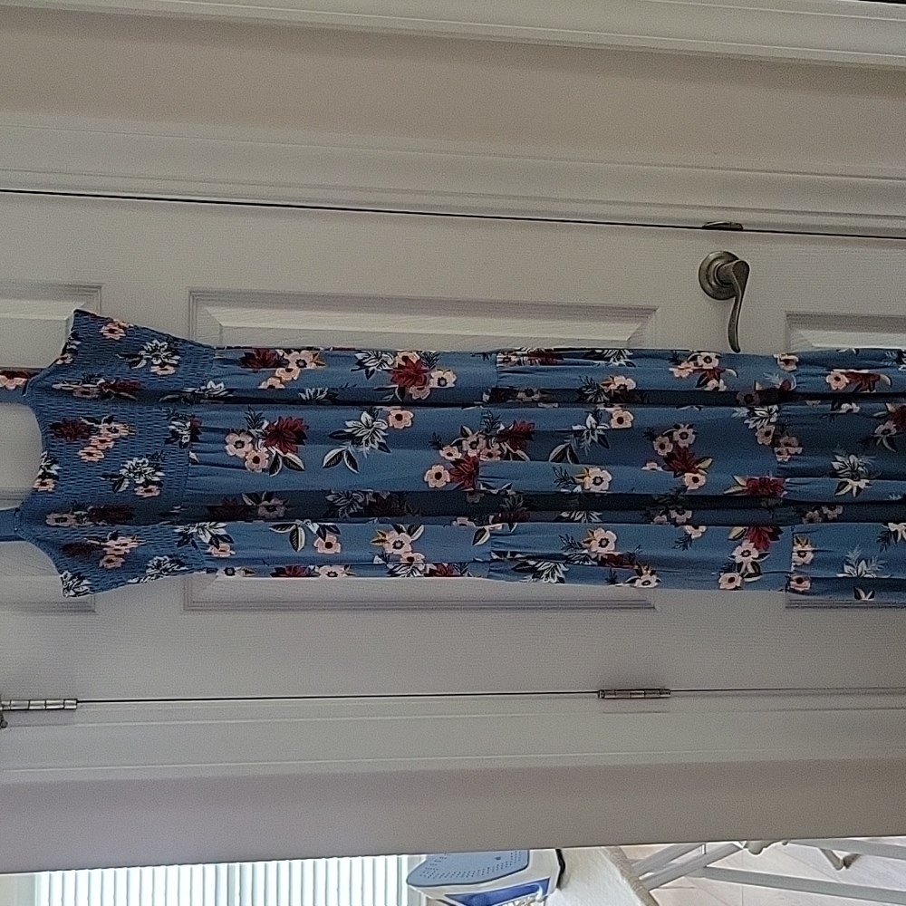 LOFt  women's maxi floral dress